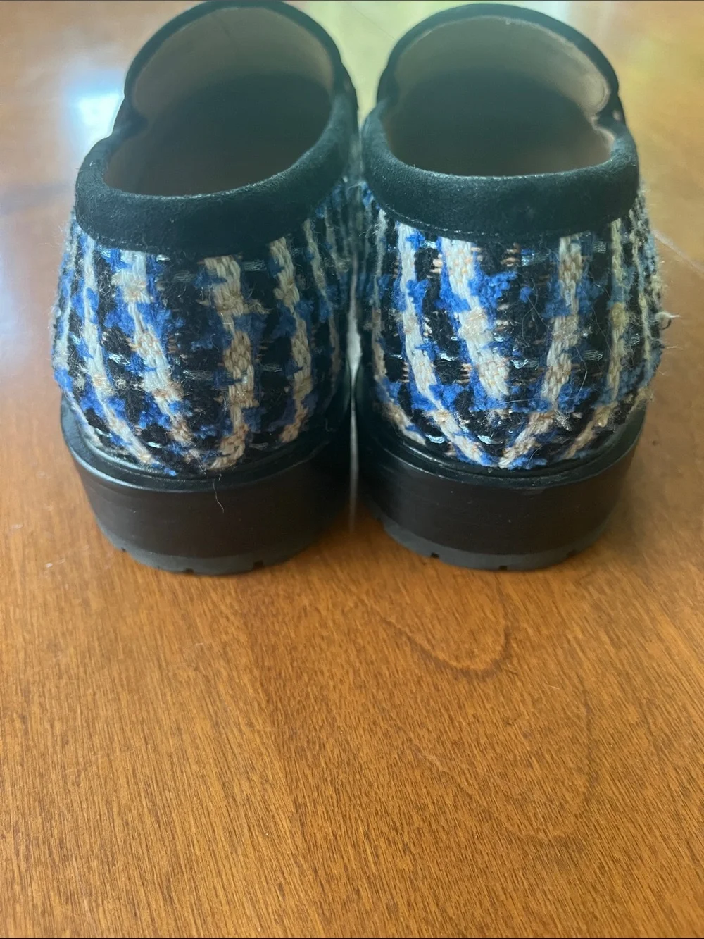 Ann Taylor Lug Sole Tweed Tassel Plaid Black/Royal Blue Loafers size 7